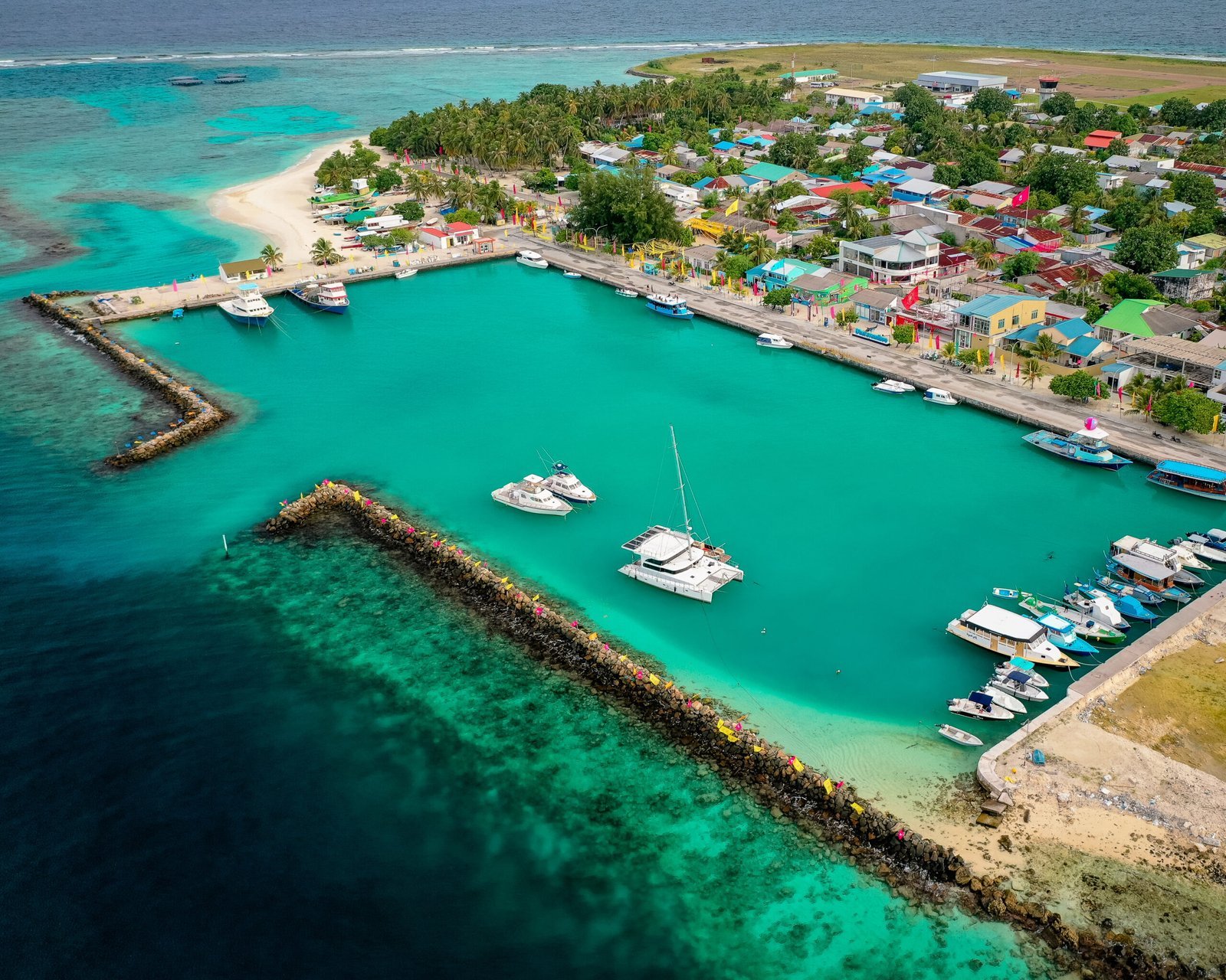 Dharavandhoo